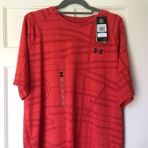 Men’s short sleeve Underarmour T-shirt size XL